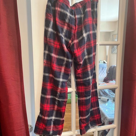 Old Navy pajama pants - Picture 2 of 3